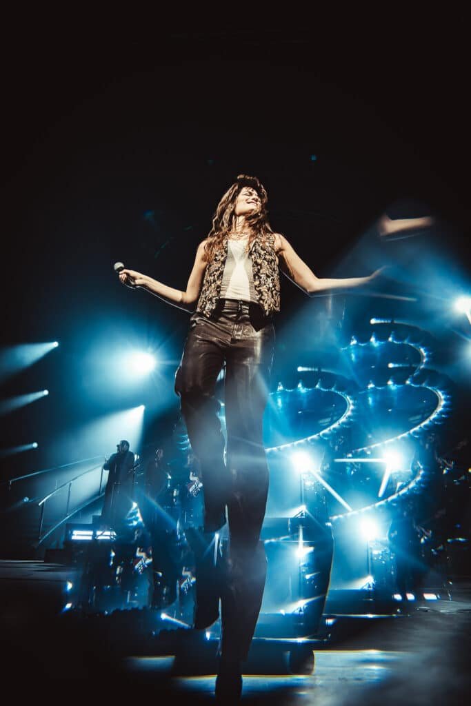 clara luciani photographe de concert alcbfoto ldlc arena