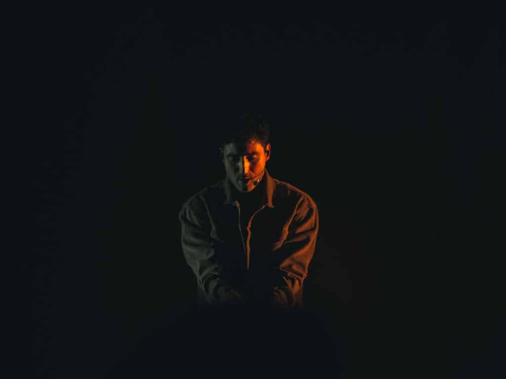 Artiste sur scène festival Paris capturé par alcbfoto