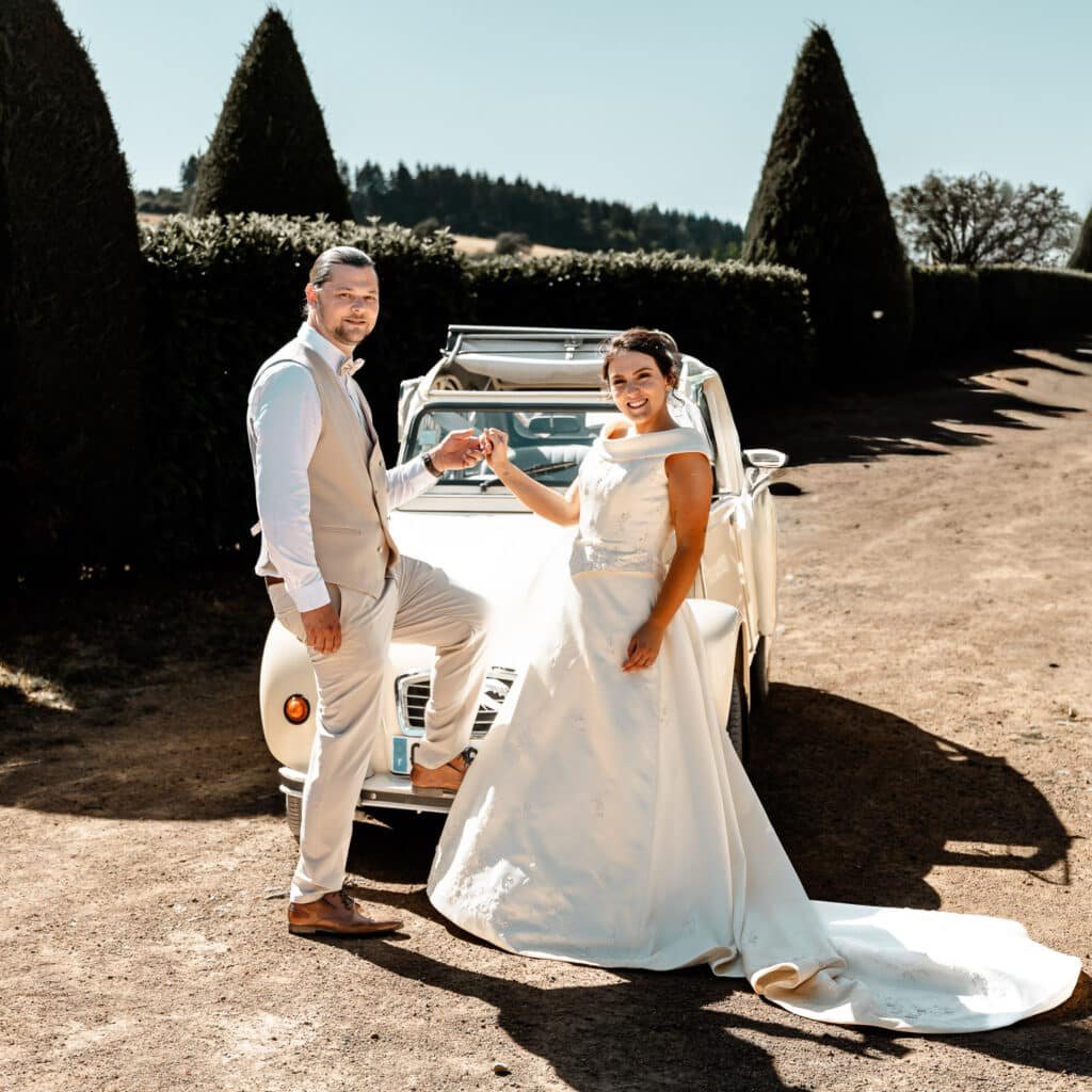 first look sur la voiture 2CV 